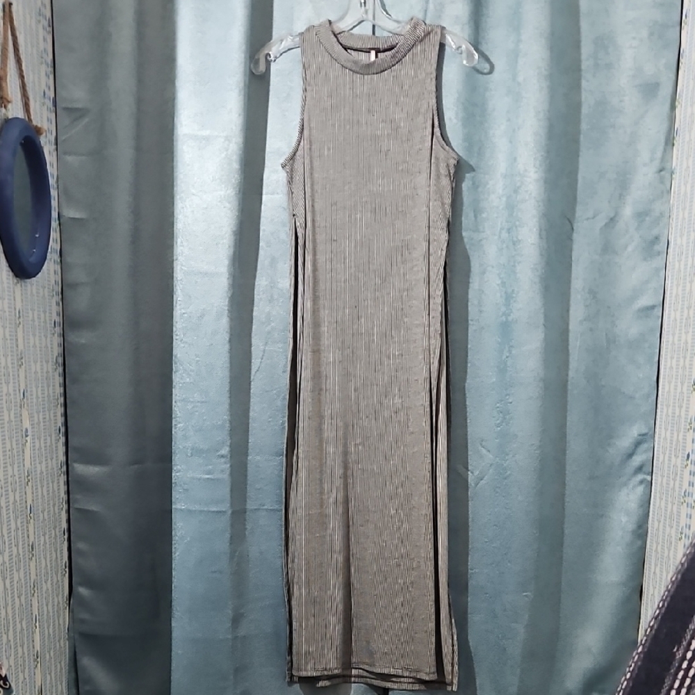 Poof! Black Gray Mock Neck Sleeveless Sheath Maxi - Size Medium